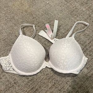 Victoria secret pink bra